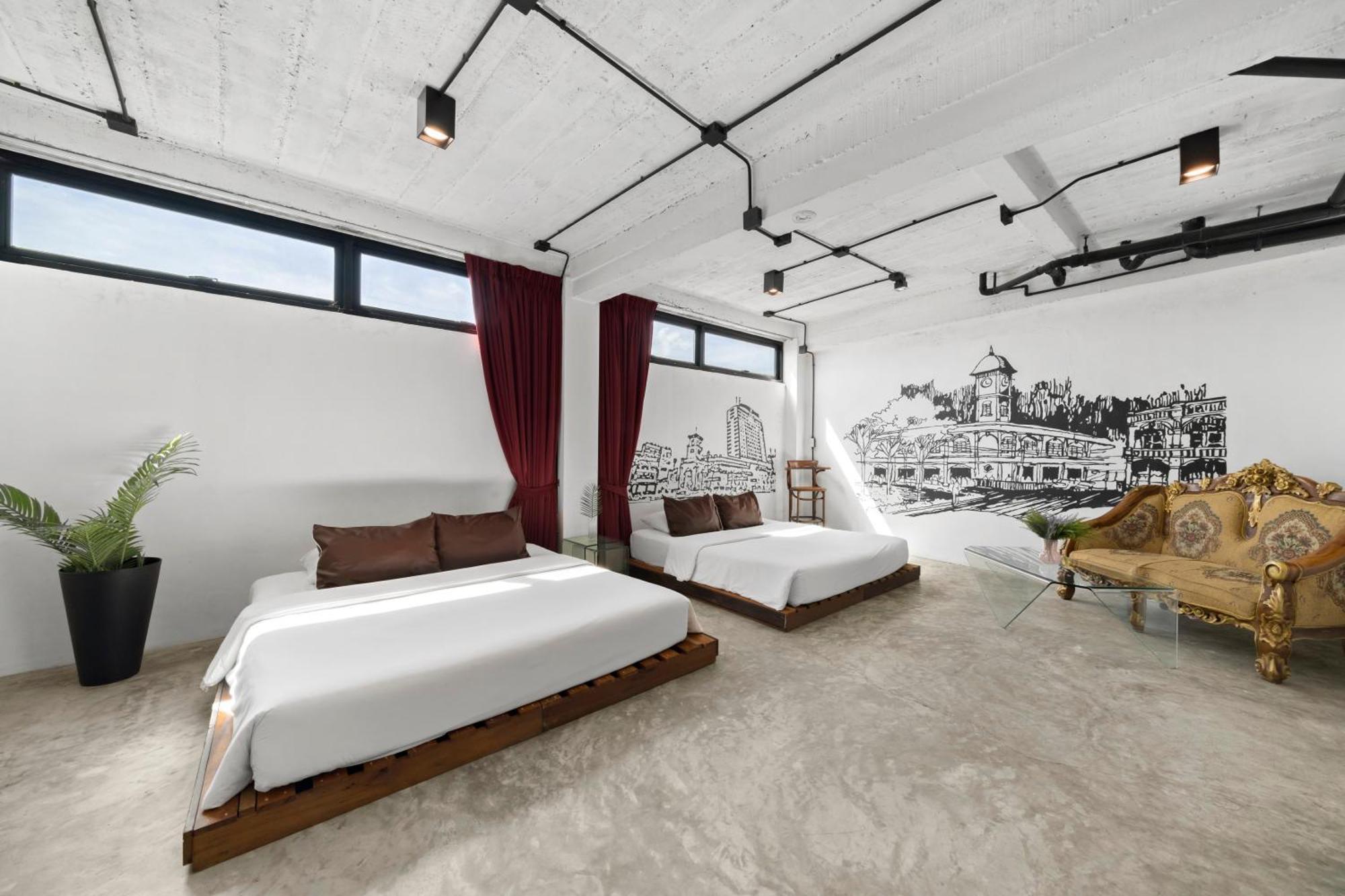 Quip Bed & Breakfast Phuket Buitenkant foto