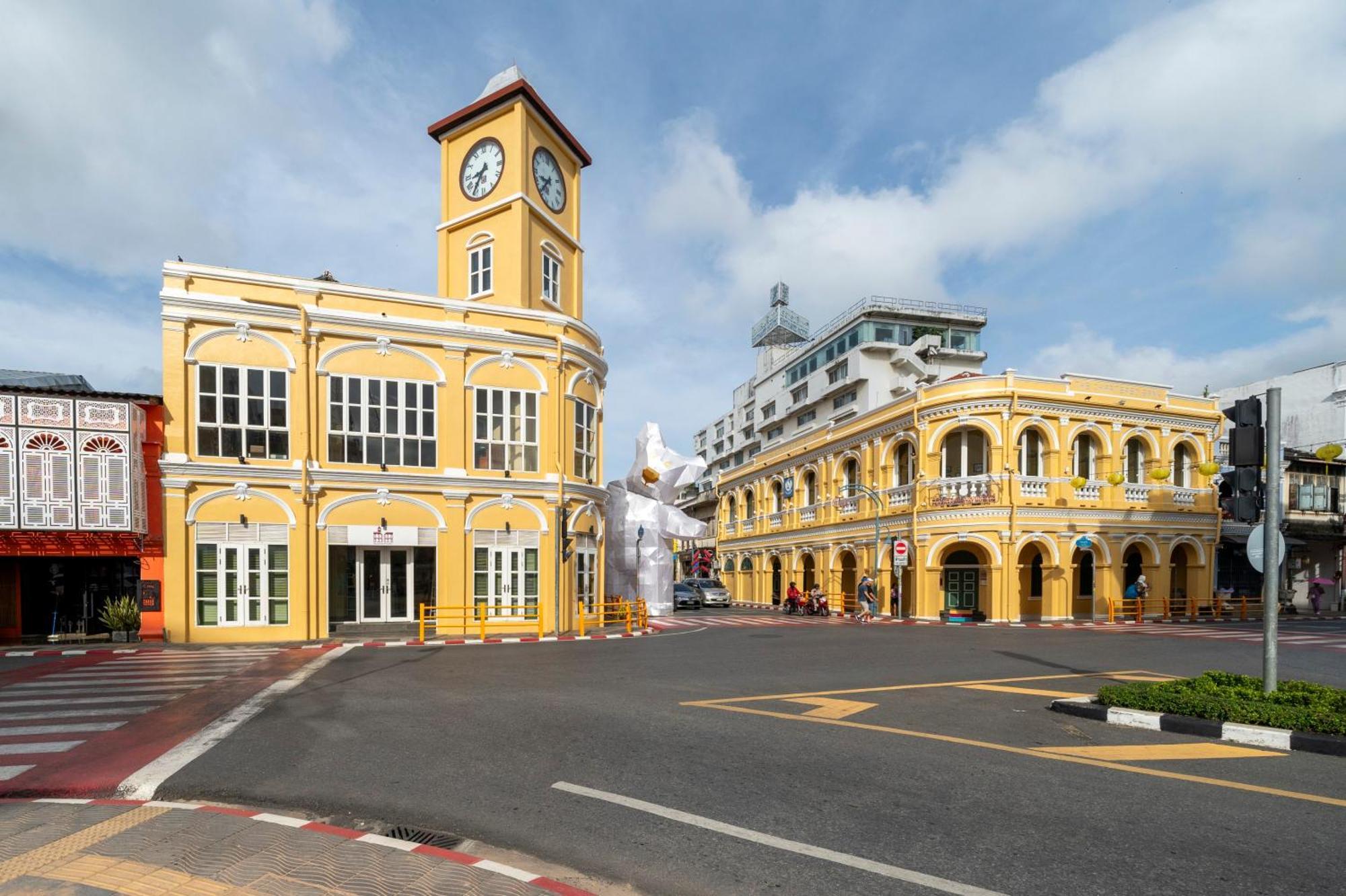 Quip Bed & Breakfast Phuket Buitenkant foto