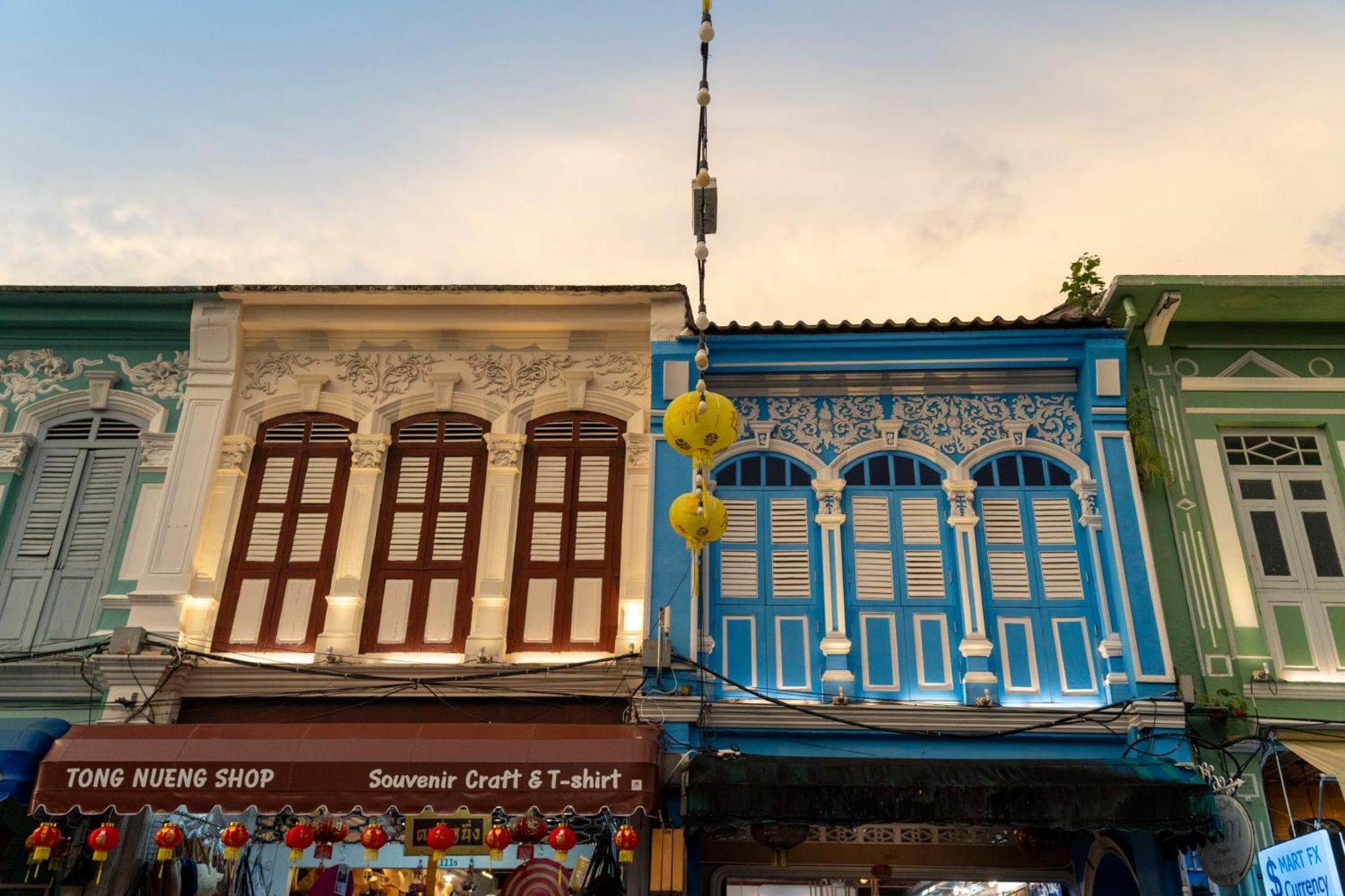 Quip Bed & Breakfast Phuket Buitenkant foto