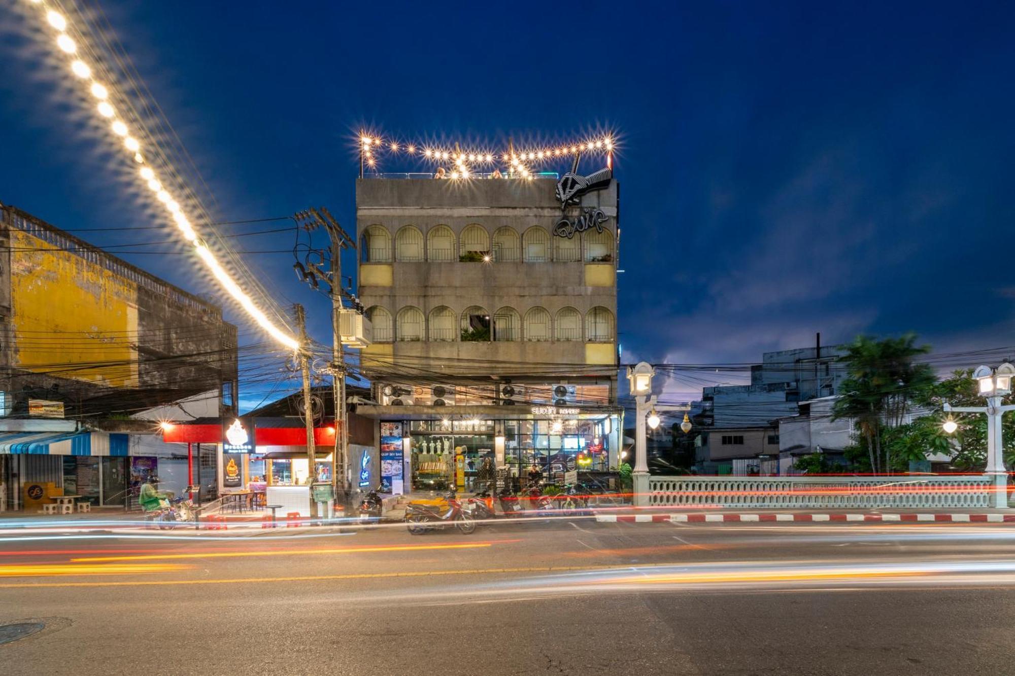 Quip Bed & Breakfast Phuket Buitenkant foto